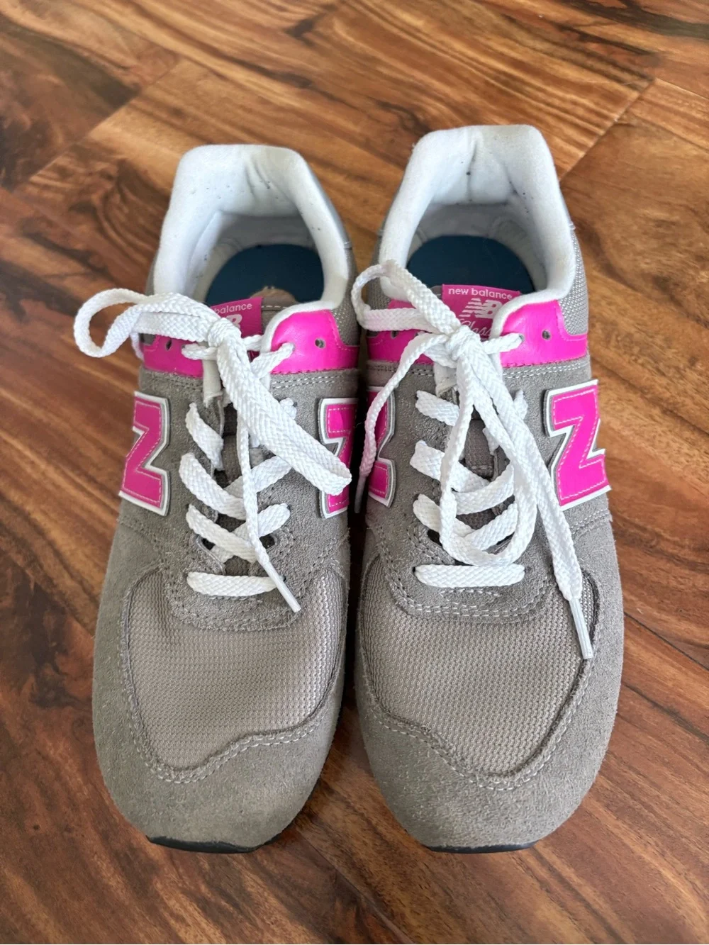 New Balance Women’s Classic 574 Dark Grey Bright Pink Shoes 7 M Athletic